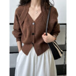Soft and Comfort V -neck Knit Coat