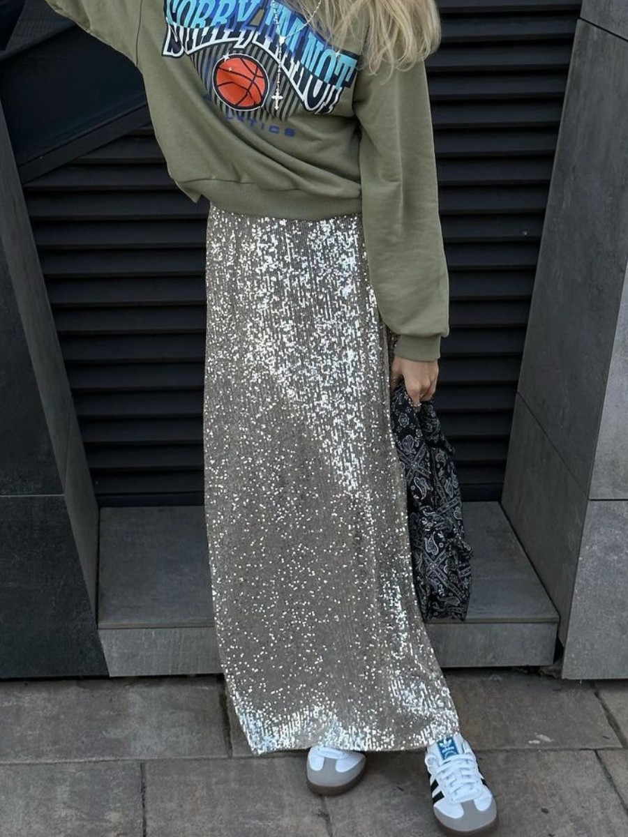 1112dee3d3226158a0faac8ed11c1e72.jpeg Street Style Sequins Long Skirt - Image 1