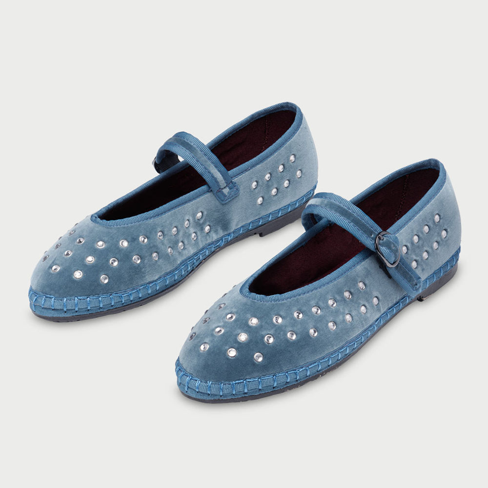 205852c5101d6900c7207365ade289c9.jpg Blue Velvet Buckle Strap Crystal Mary Jane Flat Shoes for Women - Image 1