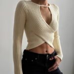 Hollow knitted ribbed long-sleeved crop top