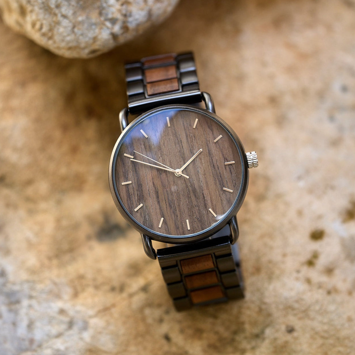 Roland_Erland26.jpg Roland - Walnut - Image 1