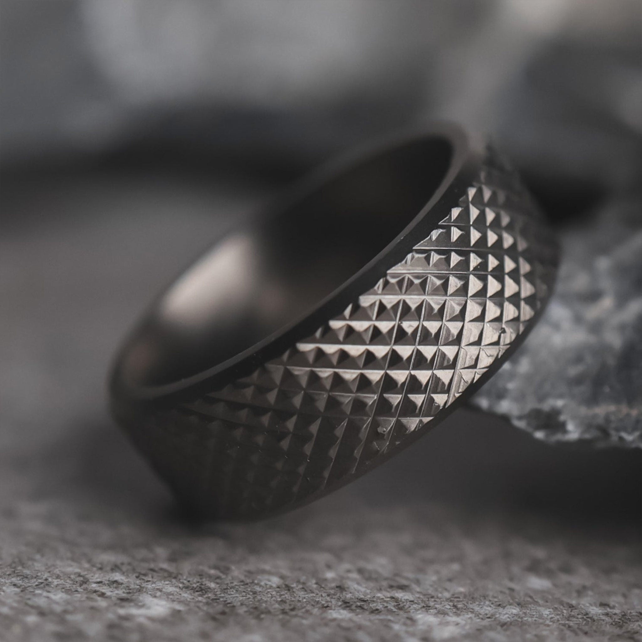 The-Barbell-Wedding-Ring.jpg The Barbell - Image 1