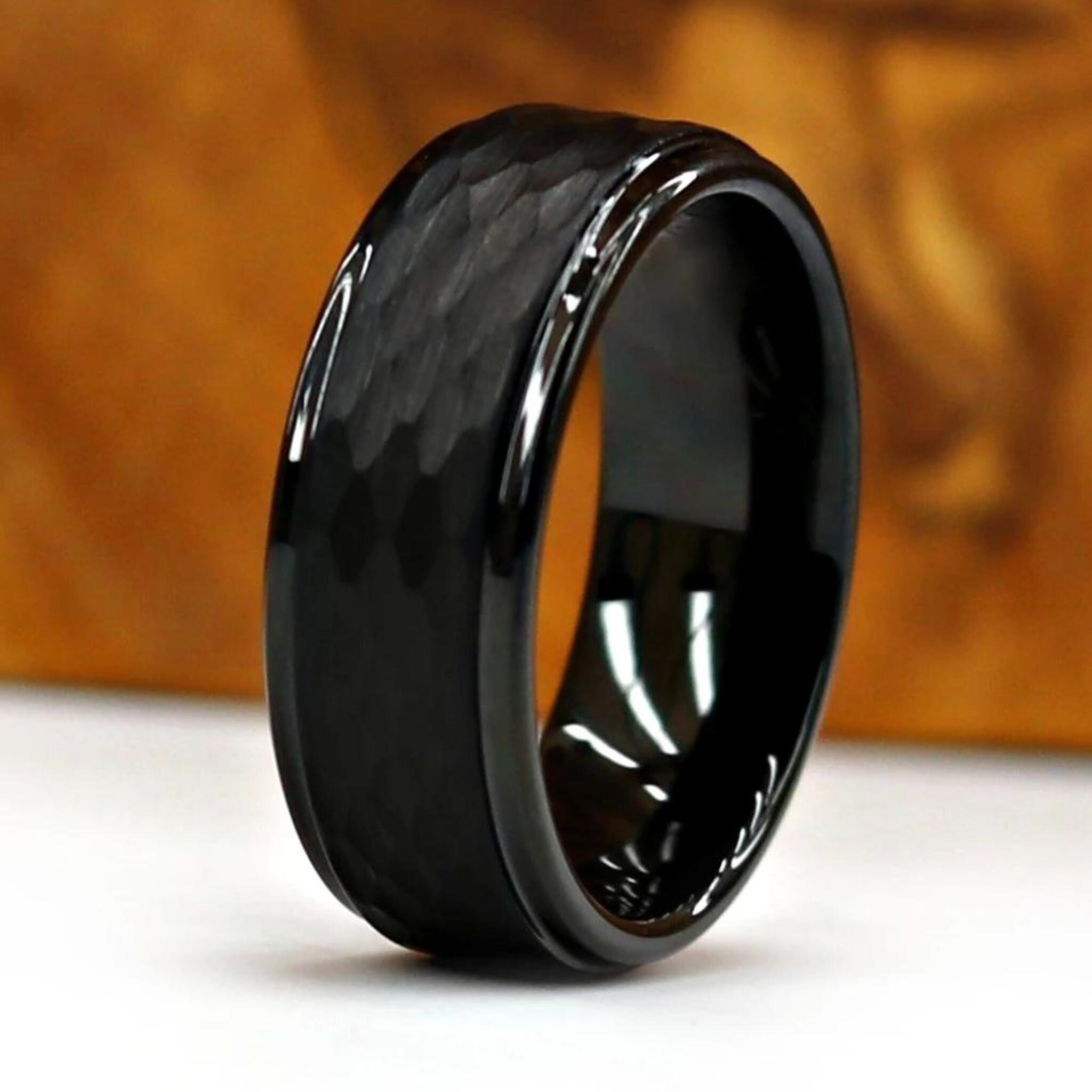 The-Obscura-Black-Mens-Wedding-Band-from-Thorum-3.jpg The Obscura - Image 1
