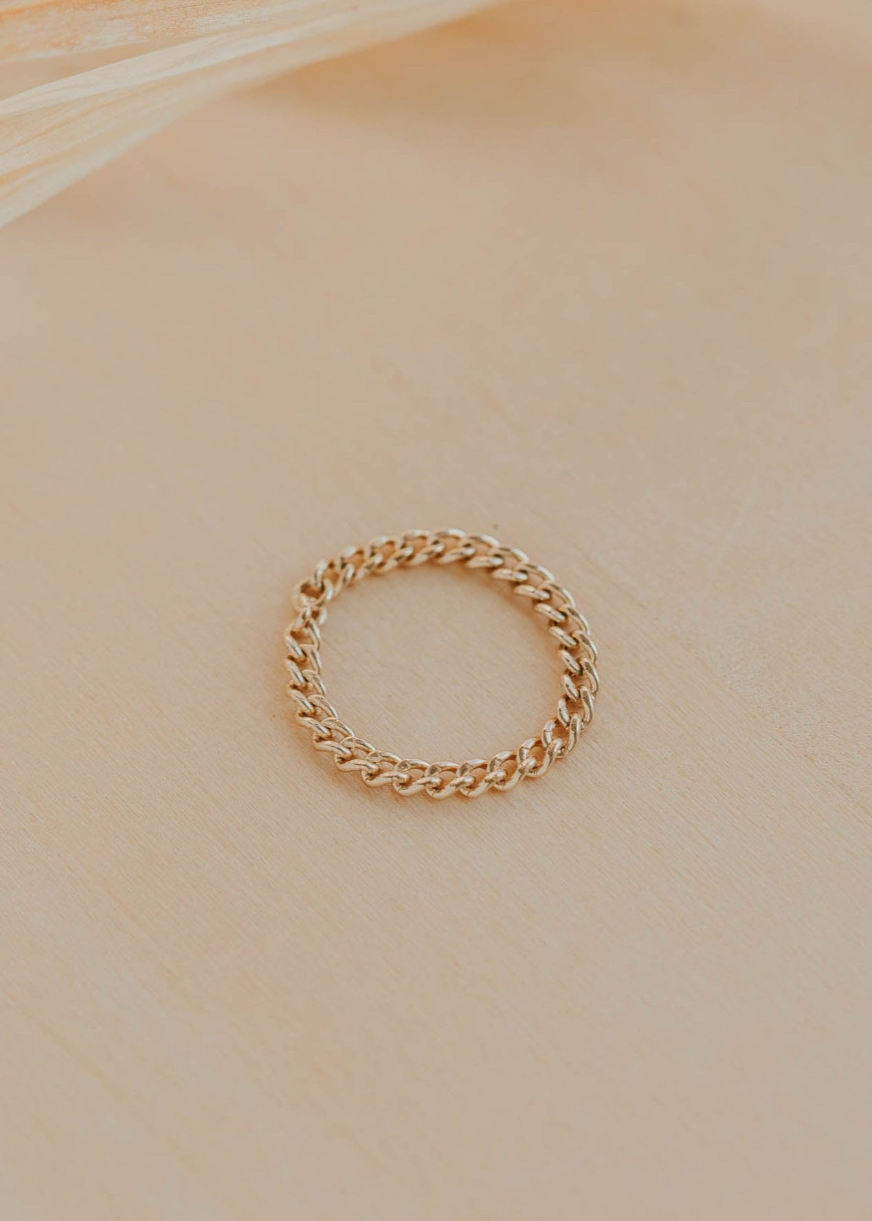 dani-chain-ring-gf.jpg Dani Chain Ring - Image 1