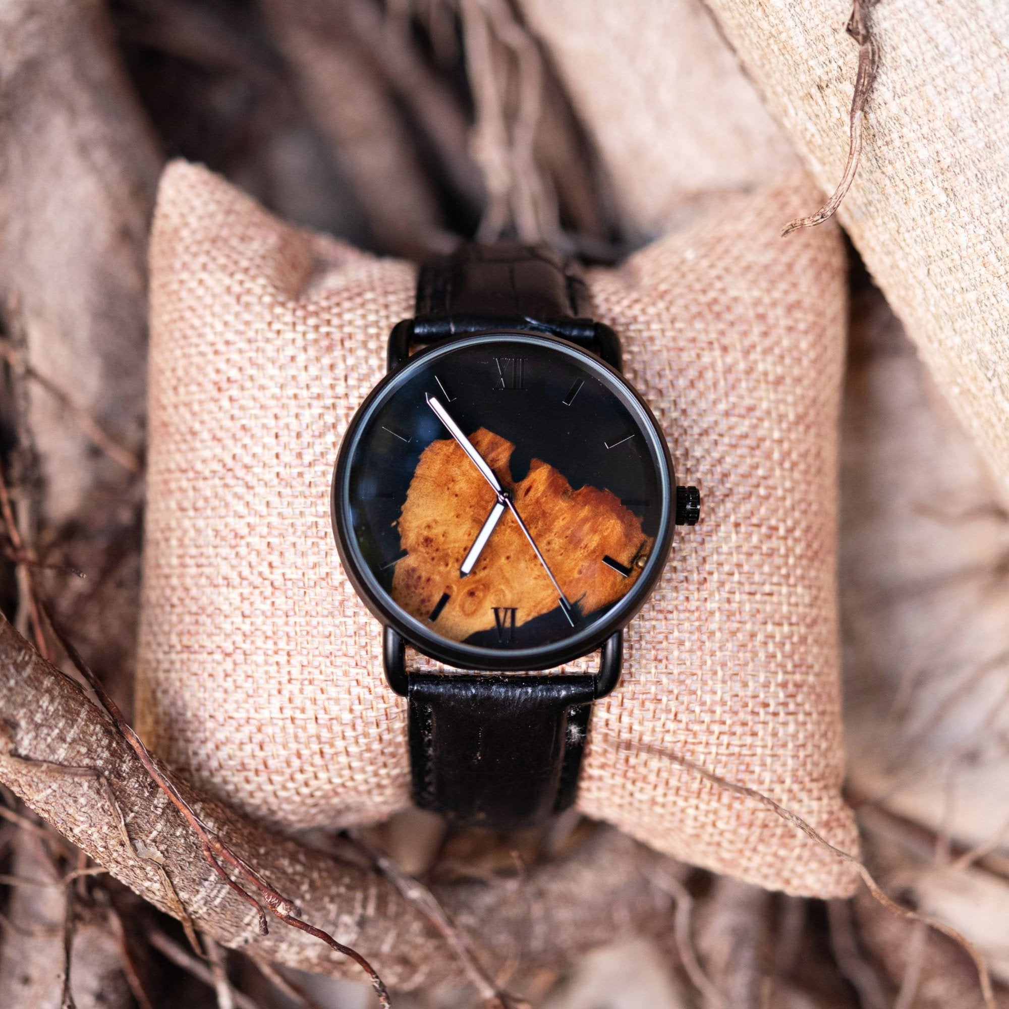 dsc1804.jpg Onyx - Olive & Resin - Image 1