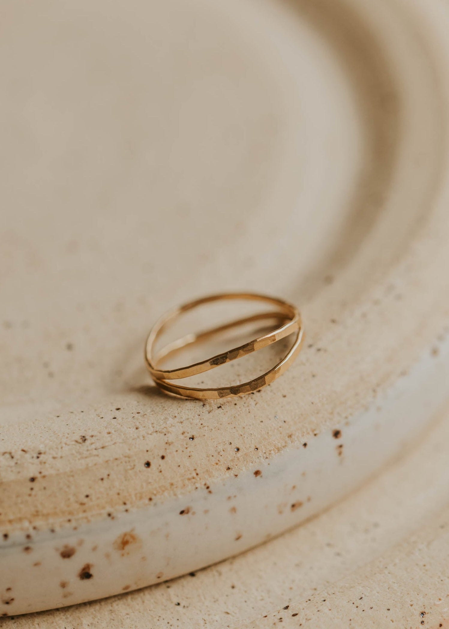 leo-gf-samplesale.jpg Leo Ring - Image 1